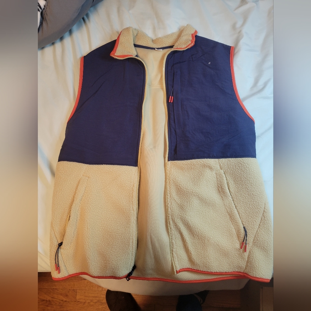 Brand new Old Navy vest